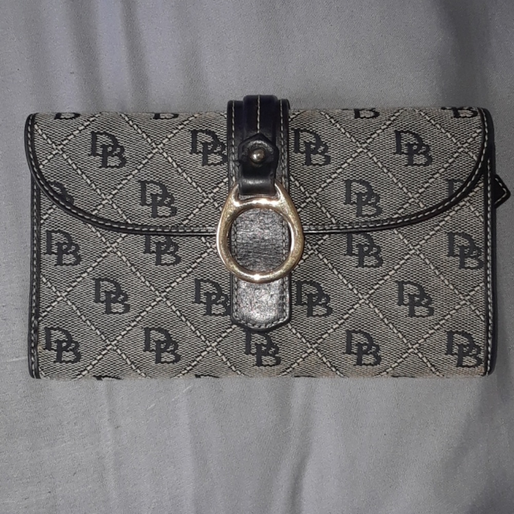 Dooney & Bourke Wallet